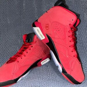 Jordan Jumpman MVP in a Gym Red, Black and Sunmit White, Size:4Y, NWOT